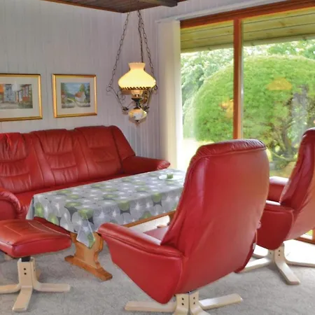 2 Bedroom Cozy In Holiday home Hemmet